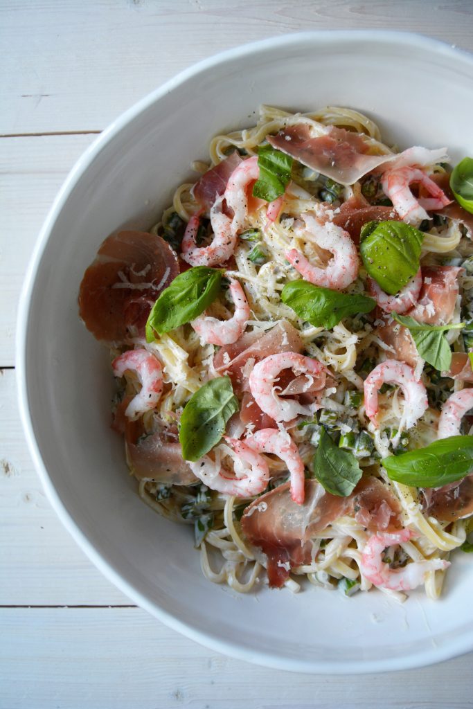 Linguine, kremet sitronsaus