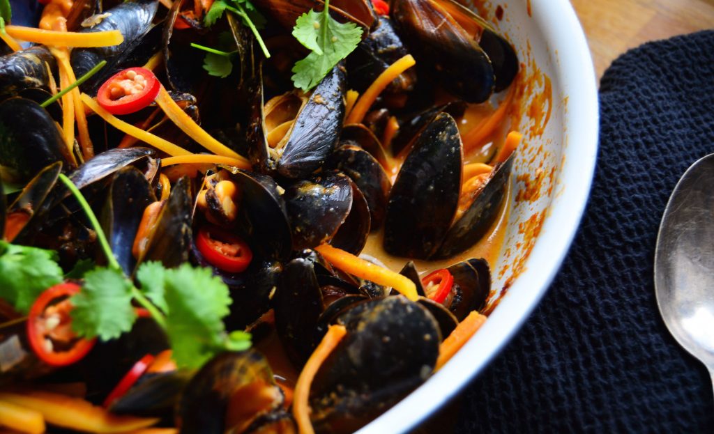 Blåskjell i rød curry..