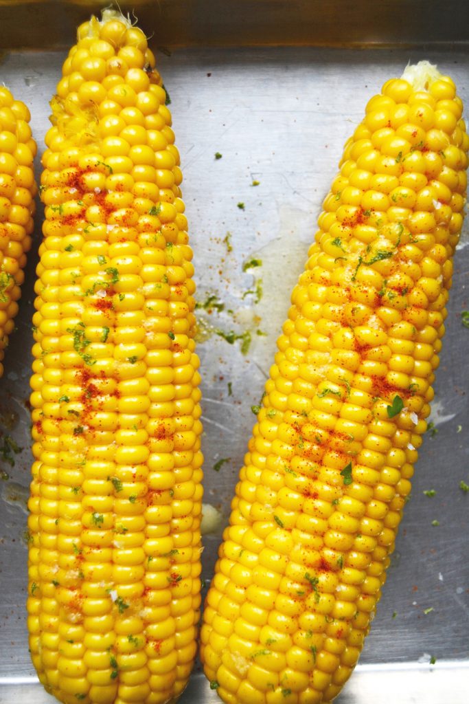 Maiskolber med limesmør
