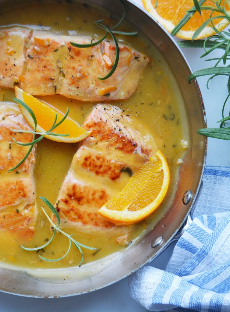 Pannestekt laks med appelsinsaus